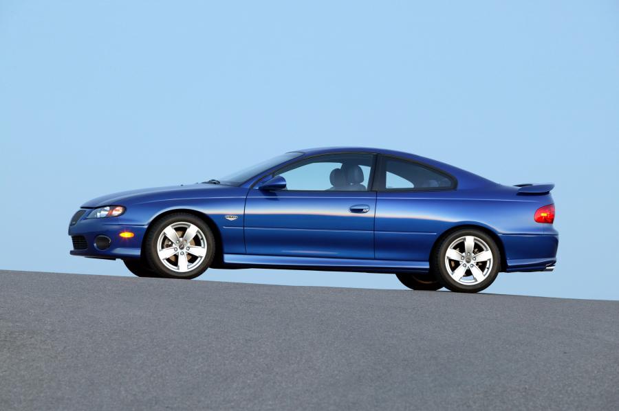  Pontiac GTO 2004 года  (фото 18 из 45)
